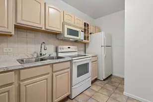 777 N Michigan Ave, Chicago, IL 60611 - Photo 14