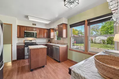 1800 Buckingham Avenue, Westchester, IL 60154 - Photo 4
