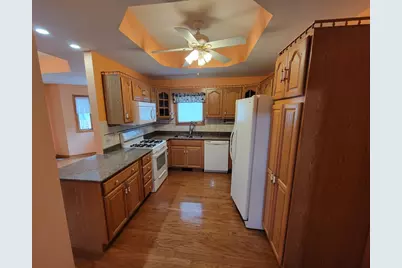 312 Kain Street, Ottawa, IL 61350 - Photo 2