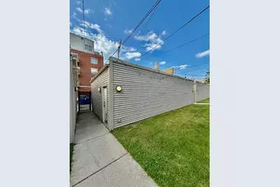 1138 W Washburne Avenue #1138, Chicago, IL 60608 - Photo 18