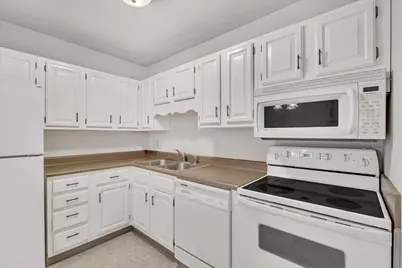 1249 48th Avenue #16, East Moline, IL 61244 - Photo 2