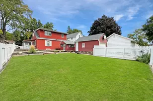 1245 W Harrison St, Freeport, IL 61032 - Photo 2