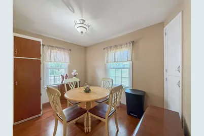 1245 W Harrison Street, Freeport, IL 61032 - Photo 8
