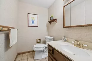 404 Shoreline Rd, Lake Barrington, IL 60010 - Photo 18