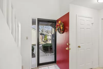 404 Shoreline Road #298, Lake Barrington, IL 60010 - Photo 2