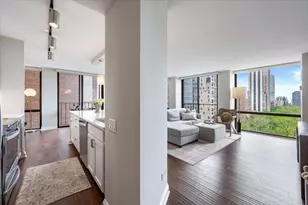 345 W Fullerton Pkwy, Chicago, IL 60614 - Photo 16