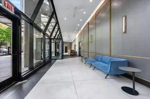 345 W Fullerton Pkwy, Chicago, IL 60614 - Photo 2