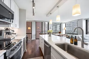 345 W Fullerton Pkwy, Chicago, IL 60614 - Photo 12