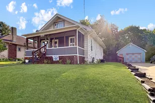 1258 S Blackhawk Ave, Freeport, IL 61032 - Photo 1