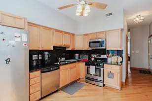 1001 N Campbell Ave, Chicago, IL 60622 - Photo 4
