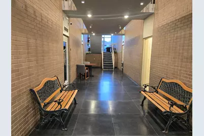 3425 W Peterson Avenue, Chicago, IL 60659 - Photo 2