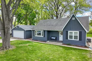 26347 W Shannon Ave, Antioch, IL 60002 - Photo 2