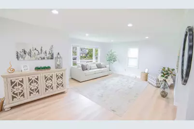 26347 W Shannon Avenue, Antioch, IL 60002 - Photo 6