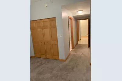 101 Pointe Drive #102, Northbrook, IL 60062 - Photo 6