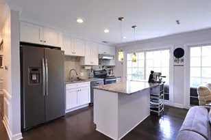 38 Ct of Greenway, Northbrook, IL 60062 - Photo 8