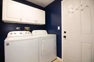 1216 Tennyson Ln, Naperville, IL 60540 - Photo 16