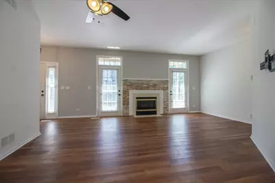 1216 Tennyson Lane #1216, Naperville, IL 60540 - Photo 4