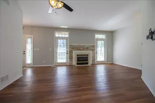 1216 Tennyson Ln, Naperville, IL 60540 - Photo 4