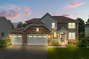 318 Winthrop Dr, Oswego, IL 60543 - Photo 1