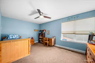 318 Winthrop Dr, Oswego, IL 60543 - Photo 22
