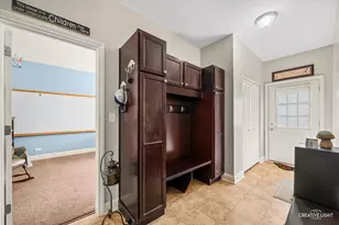 318 Winthrop Dr, Oswego, IL 60543 - Photo 18