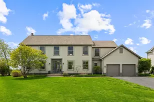 1443 Sunflower Ct, Grayslake, IL 60030 - Photo 1
