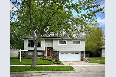 1560 Pamela Drive, Elgin, IL 60123 - Photo 1