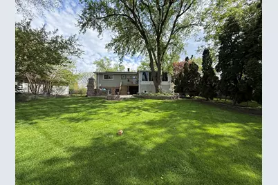 1560 Pamela Drive, Elgin, IL 60123 - Photo 12