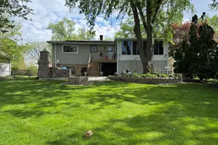 1560 Pamela Dr, Elgin, IL 60123 - Photo 14