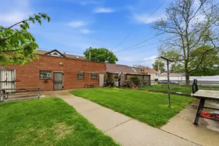 9655 S Commercial Ave, Chicago, IL 60617 - Photo 40