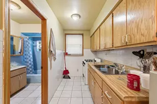 9655 S Commercial Ave, Chicago, IL 60617 - Photo 20