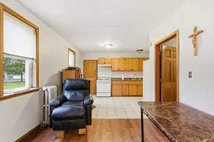 9655 S Commercial Ave, Chicago, IL 60617 - Photo 14