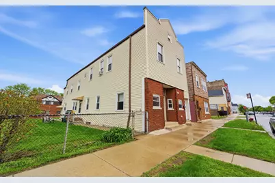 9655 S Commercial Avenue, Chicago, IL 60617 - Photo 2