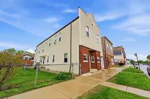 9655 S Commercial Ave, Chicago, IL 60617 - Photo 2