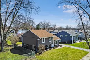 127 N Cedar Ln, Glenwood, IL 60425 - Photo 1