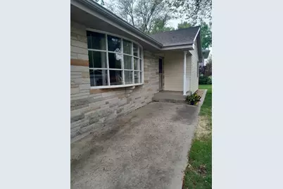 1503 Lakewood Drive, Mendota, IL 61342 - Photo 2
