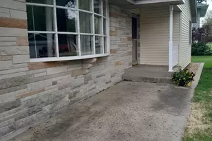 1503 Lakewood Dr, Mendota, IL 61342 - Photo 2