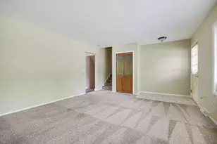 425 Lisa Ln, Streamwood, IL 60107 - Photo 12