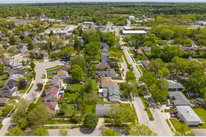 425 Lisa Lane, Streamwood, IL 60107 - Photo 4