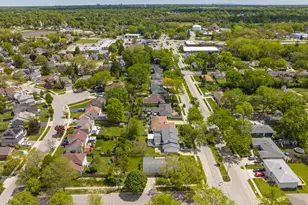 425 Lisa Ln, Streamwood, IL 60107 - Photo 4