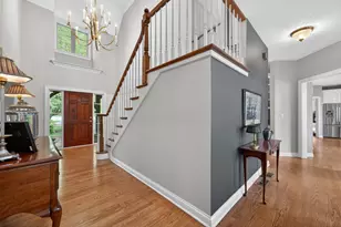 38W535 Golfview Ct, Saint Charles, IL 60175 - Photo 12