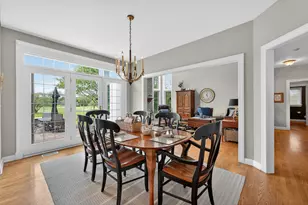 38W535 Golfview Ct, Saint Charles, IL 60175 - Photo 18