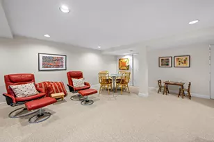 1087 Ash St, Winnetka, IL 60093 - Photo 34