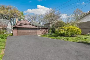9617 E Shore Dr, Oak Lawn, IL 60453 - Photo 20