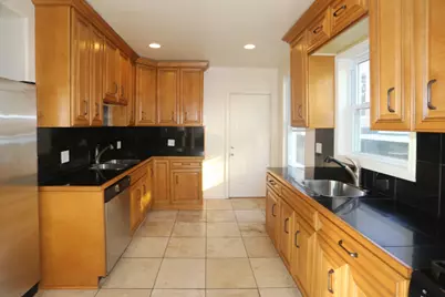 2458 N Clybourn Avenue, Chicago, IL 60614 - Photo 2