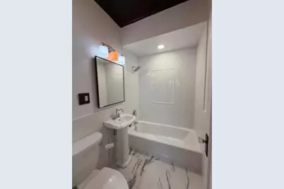 1329 W Addison Street #3A, Chicago, IL 60613 - Photo 12