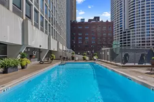 111 E Chestnut St, Chicago, IL 60611 - Photo 18