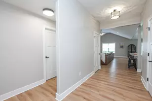 3172 Sun Valley Dr, Kankakee, IL 60901 - Photo 4
