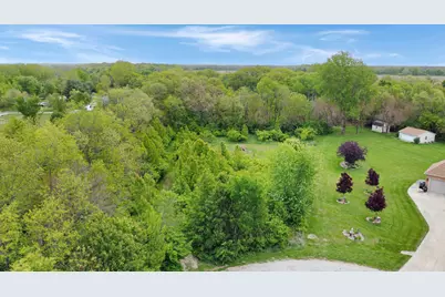 2390 N 4059th Road, Sheridan, IL 60551 - Photo 10