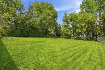 1046 Crane Boulevard, Libertyville, IL 60048 - Photo 26